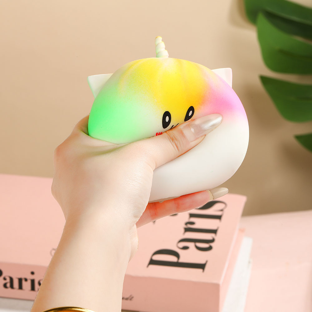 New Viral Large Rainbow Unicor - مراجعة Sports Equipment Box وسعره